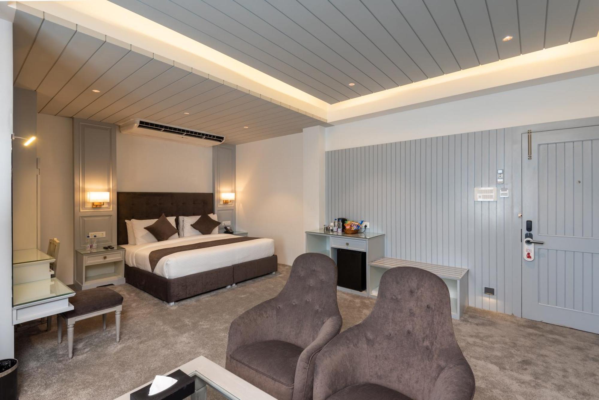 Hotel Grand Boulevard Durgjan Eksteriør bilde