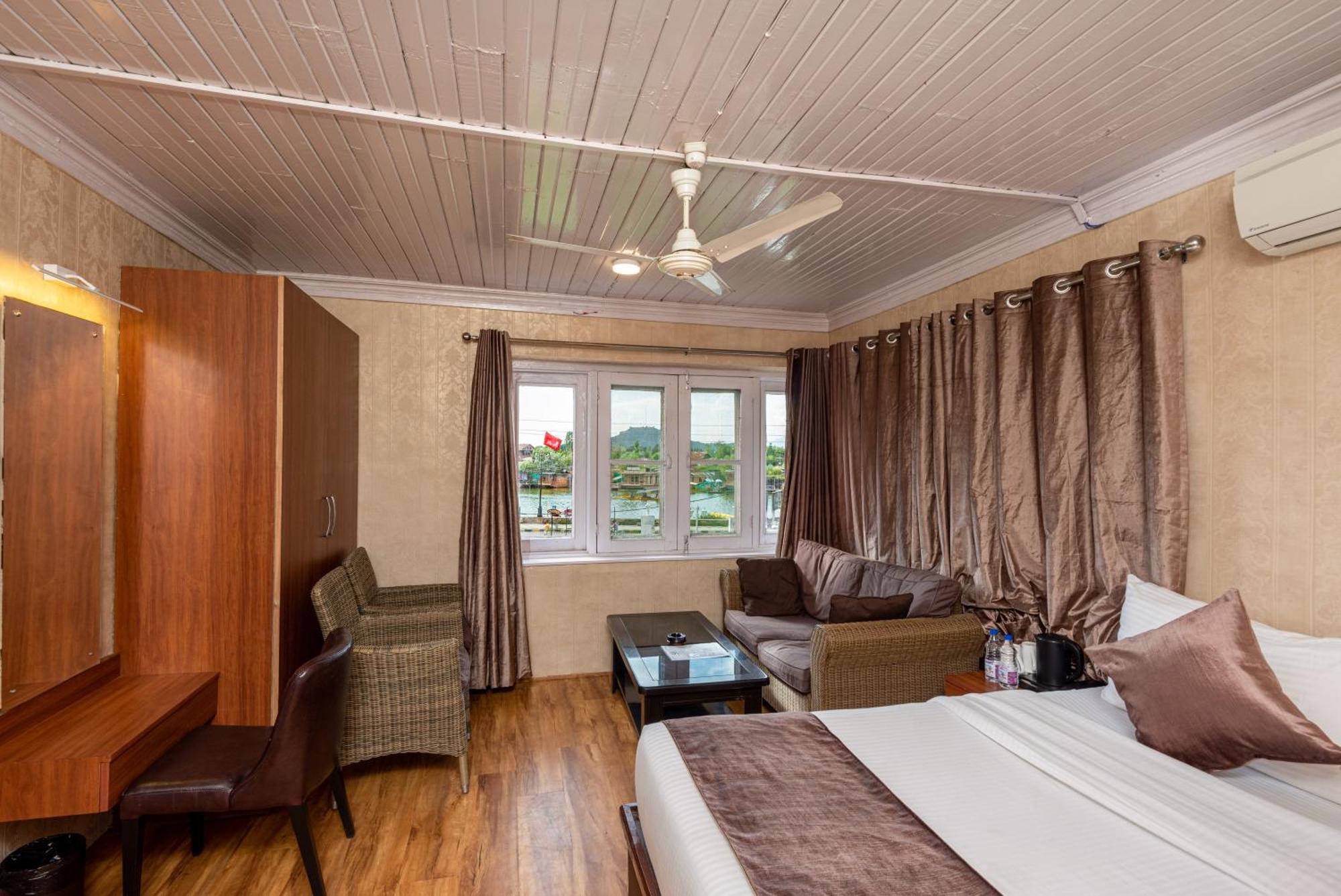 Hotel Grand Boulevard Durgjan Rom bilde